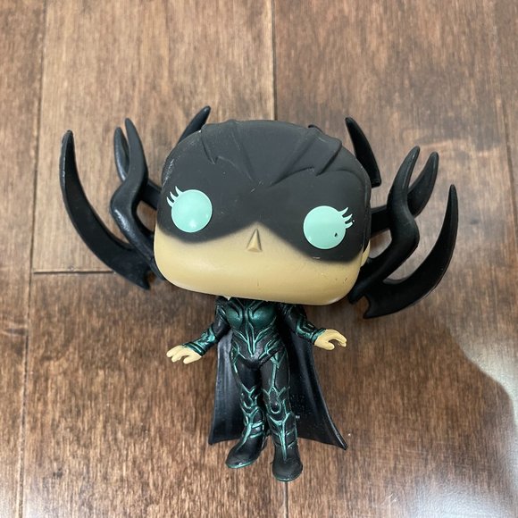 Marvel Ragnarok Hela Masked, Hulk and Bruce Banner NIB Funko Pop Lot - Picture 2 of 5